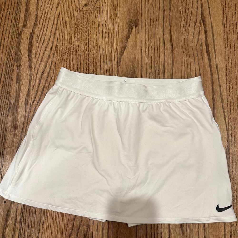 Nike Dry Fit Tennis Skirt - only worn once - M